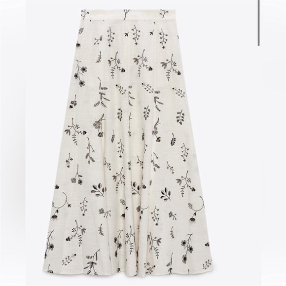 Zara embroidered floral maxi skirt - Picture 6 of 6